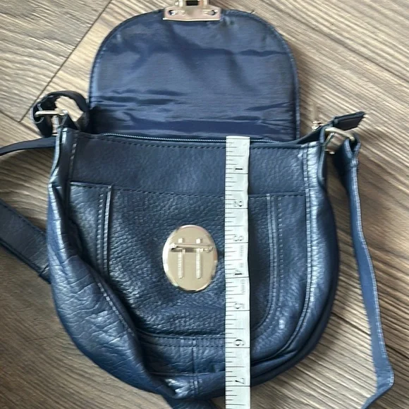 Navy Leather Crossbody Bag - Picture 7 of 8